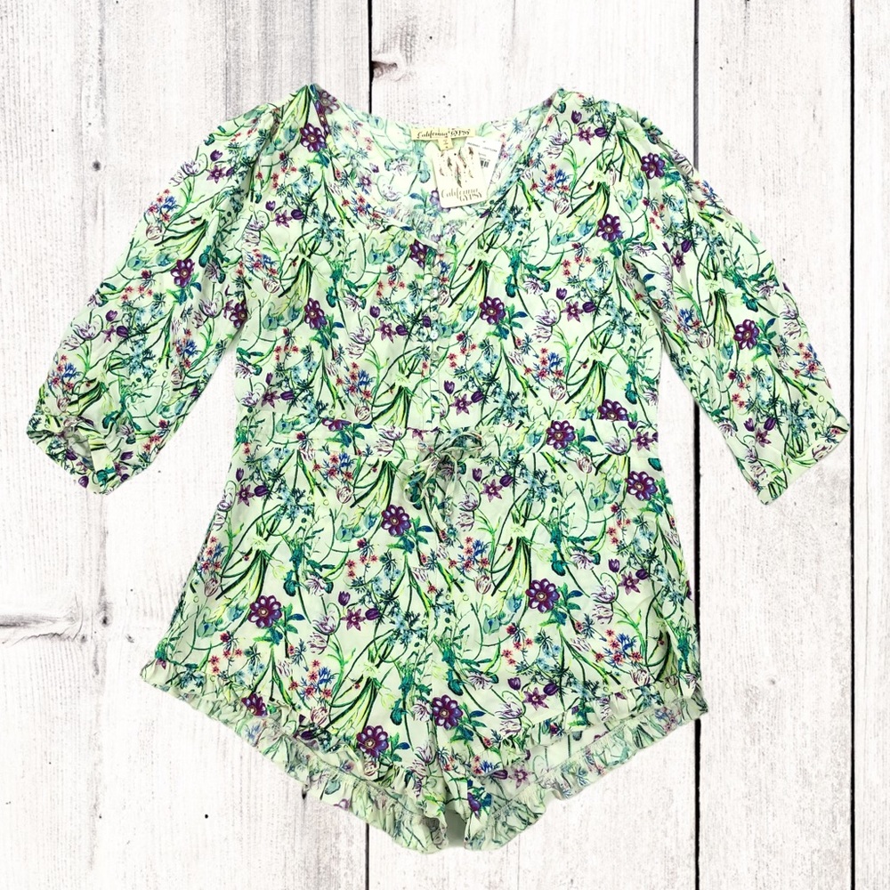 California Gypsy Light Floral Romper Size XL NWT